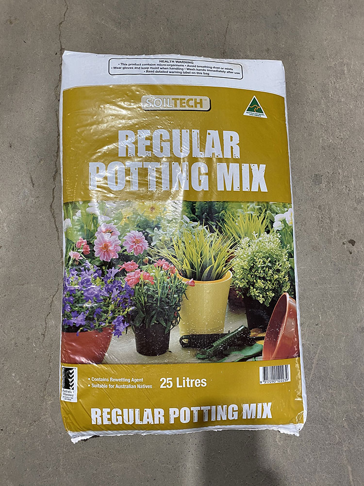 Soiltech Regular Potting Mix – 25L
